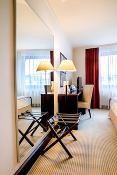 Crowne Plaza Bratislava, An Ihg Hotel