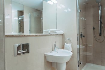 Crowne Plaza Bratislava, An Ihg Hotel
