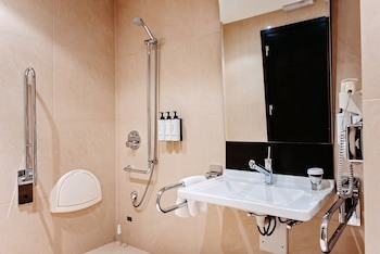 Crowne Plaza Bratislava, An Ihg Hotel