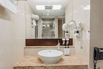 Crowne Plaza Bratislava, An Ihg Hotel