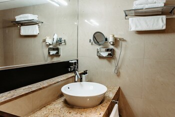 Crowne Plaza Bratislava, An Ihg Hotel