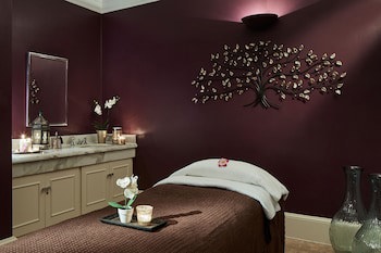 Hanbury Manor Marriott Hotel & Country Club
