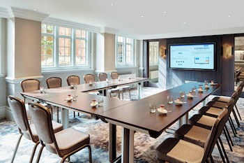 Hanbury Manor Marriott Hotel & Country Club