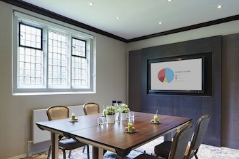 Hanbury Manor Marriott Hotel & Country Club
