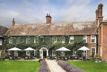 Bush Hotel Farnham