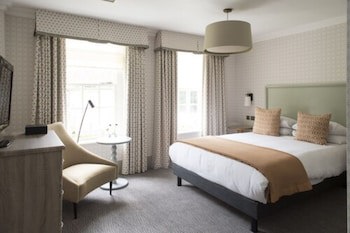Bush Hotel Farnham
