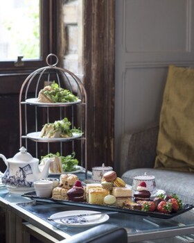 Bush Hotel Farnham