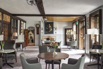 Bush Hotel Farnham
