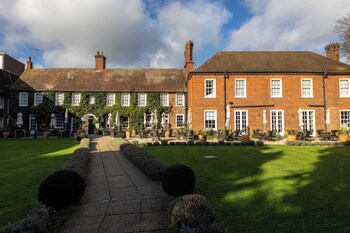 Bush Hotel Farnham