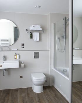 Bush Hotel Farnham