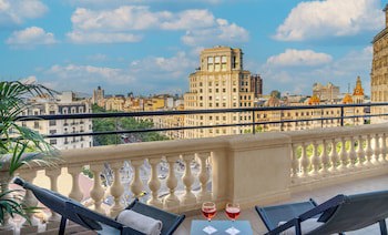 El Avenida Palace Hotel