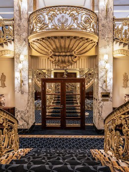 El Avenida Palace Hotel