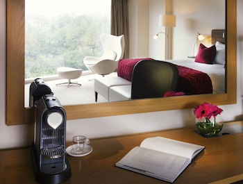 The River Lee Hotel