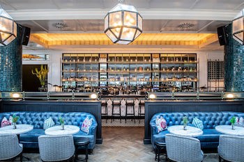The River Lee Hotel