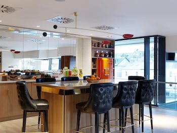 The River Lee Hotel
