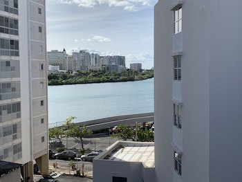 El Canario By The Lagoon