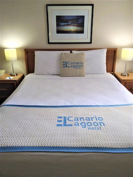 El Canario By The Lagoon