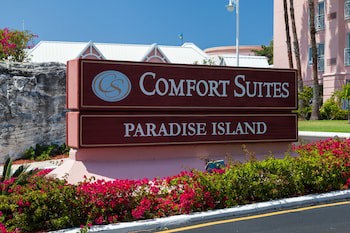 Comfort Suites Paradise Island