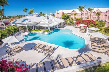 Comfort Suites Paradise Island
