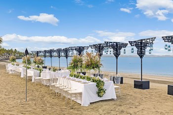 Sheraton Fiji Golf & Beach Resort