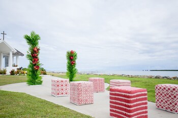Sheraton Fiji Golf & Beach Resort