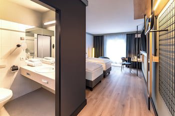 Radisson Hotel Dusseldorf City Center galeri fotoğrafı