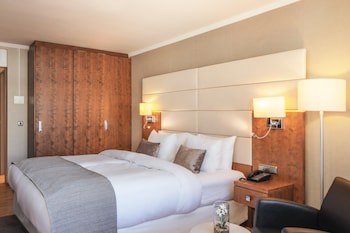 Crowne Plaza Frankfurt Congress Hotel by IHG galeri fotoğrafı