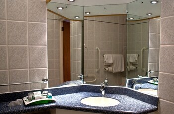 Holiday Inn Ashford North A20
