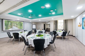Doubletree By Hilton London Kensington