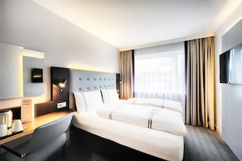 Premier Inn Koln City Centre