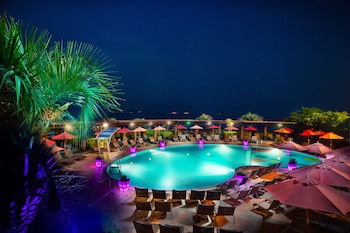 Aoawo Naruto Resort