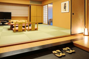 Aoawo Naruto Resort