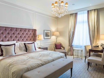Fairmont Hotel Vier Jahreszeiten Hamburg galeri fotoğrafı