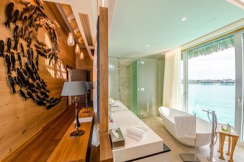 Intercontinental Bora Bora Resort And Thalasso Spa, An Ihg Hotel
