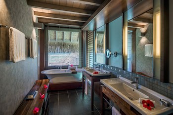 Intercontinental Bora Bora Resort And Thalasso Spa, An Ihg Hotel