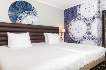 Golden Tulip Hotel Central