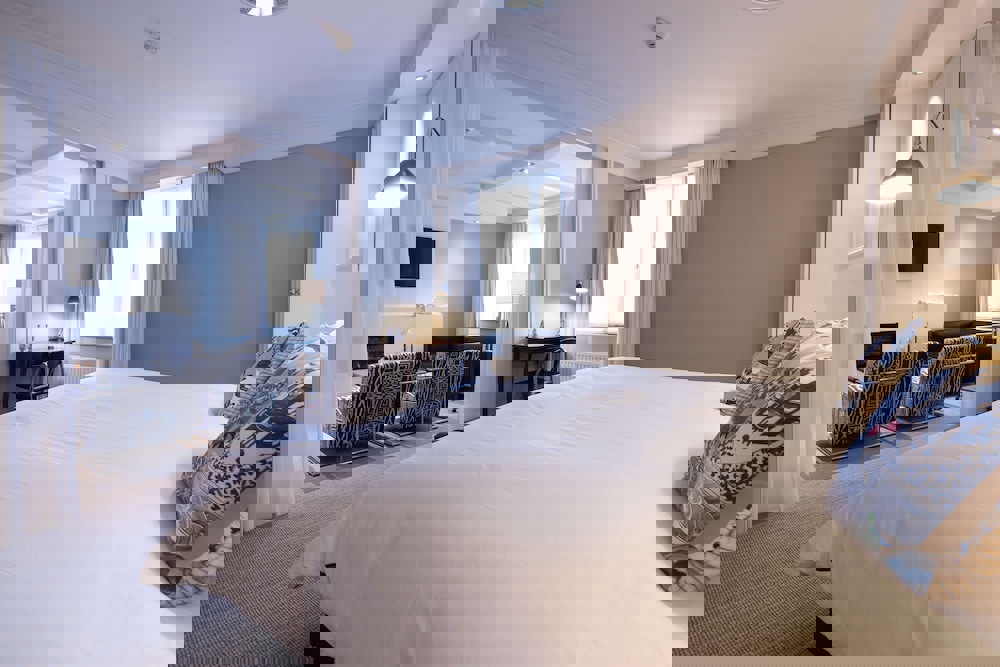 Golden Tulip Hotel Central