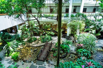 Anantara Siam Bangkok Hotel