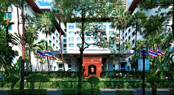 Anantara Siam Bangkok Hotel