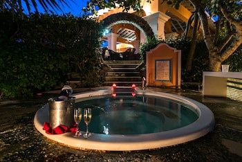 Grotto Bay Beach Resort
