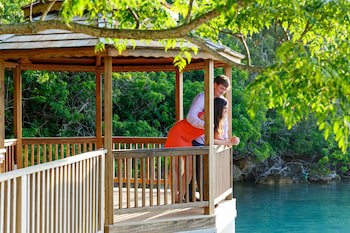 Grotto Bay Beach Resort