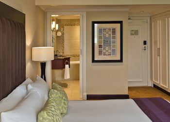 Avani Windhoek Hotel & Casino