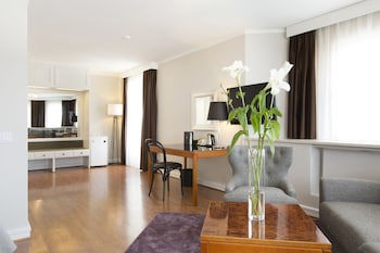 Elite Hotel Savoy