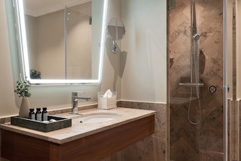 Elite Hotel Savoy