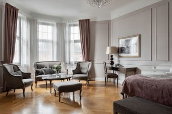 Elite Hotel Savoy