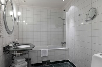 Elite Hotel Savoy