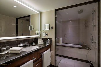 Conrad Istanbul Bosphorus