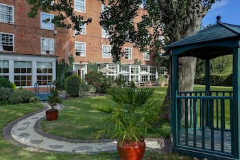 Best Western Welwyn Garden City Homestead Court Hotel