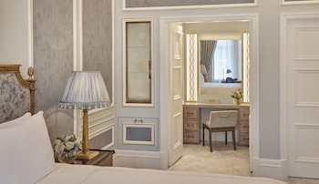 Claridge's