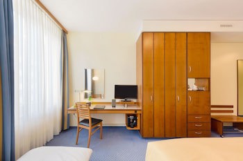 Glaernischhof